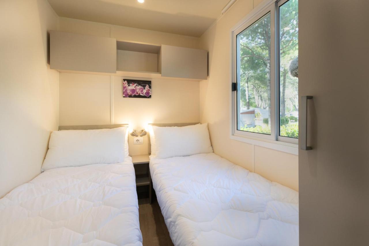 Luxury Caravan At Union Lido Cavallino-Treporti Exteriör bild