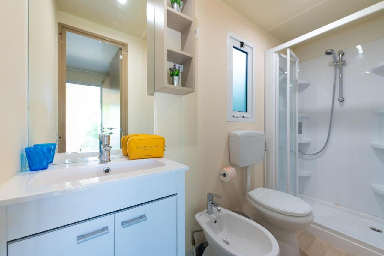 Luxury Caravan At Union Lido Cavallino-Treporti Exteriör bild