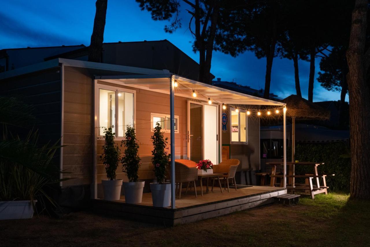 Luxury Caravan At Union Lido Cavallino-Treporti Exteriör bild