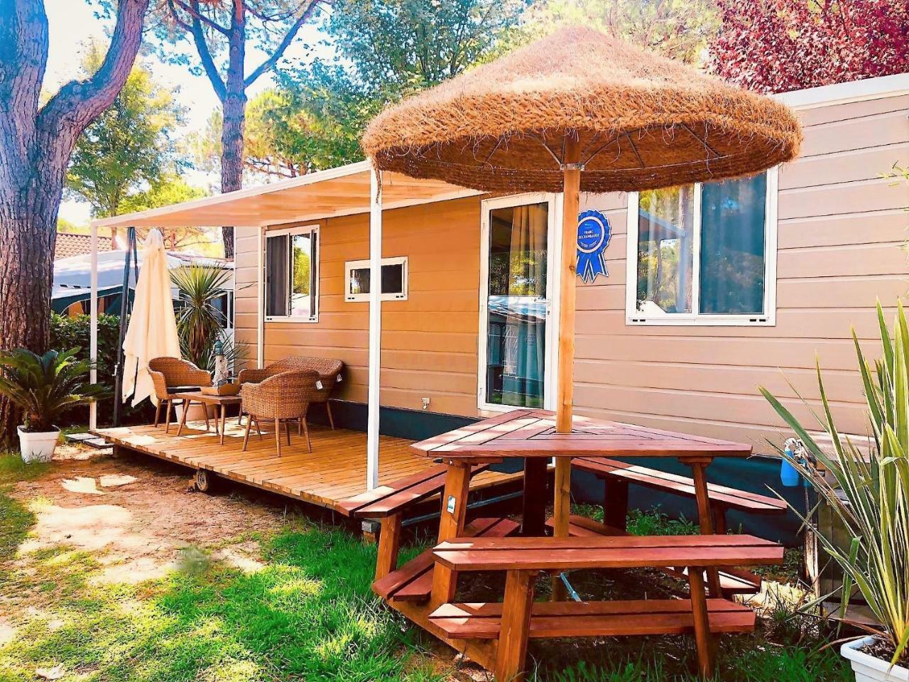Luxury Caravan At Union Lido Cavallino-Treporti Exteriör bild