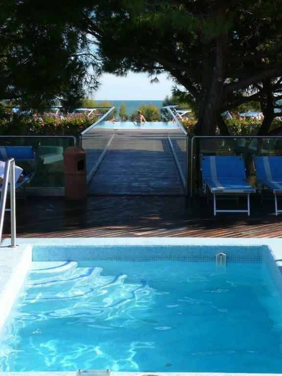 Luxury Caravan At Union Lido Cavallino-Treporti Exteriör bild